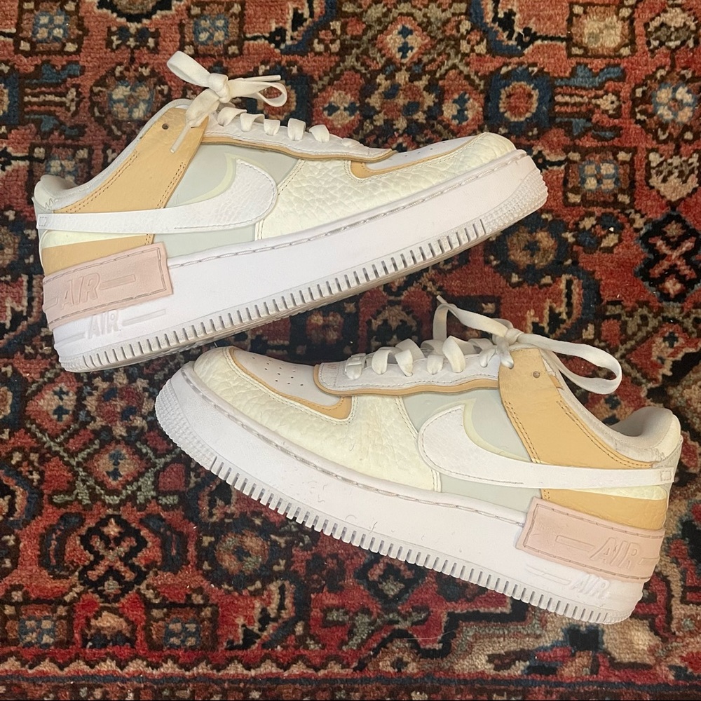 Woman’s Air Force 1 Shadow SE ‘Spruce Aura’